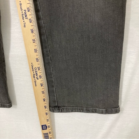 New Gloria Vanderbilt Gray Classic Straight Leg High Rise Jeans size 20 - Picture 6 of 10